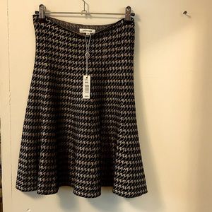 Max Studio Fit & Flare Skirt Size M/L